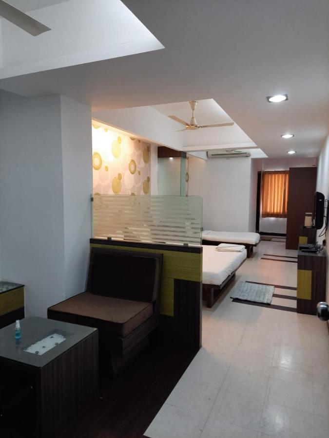 Hotel Grand Suites Индаур Экстерьер фото
